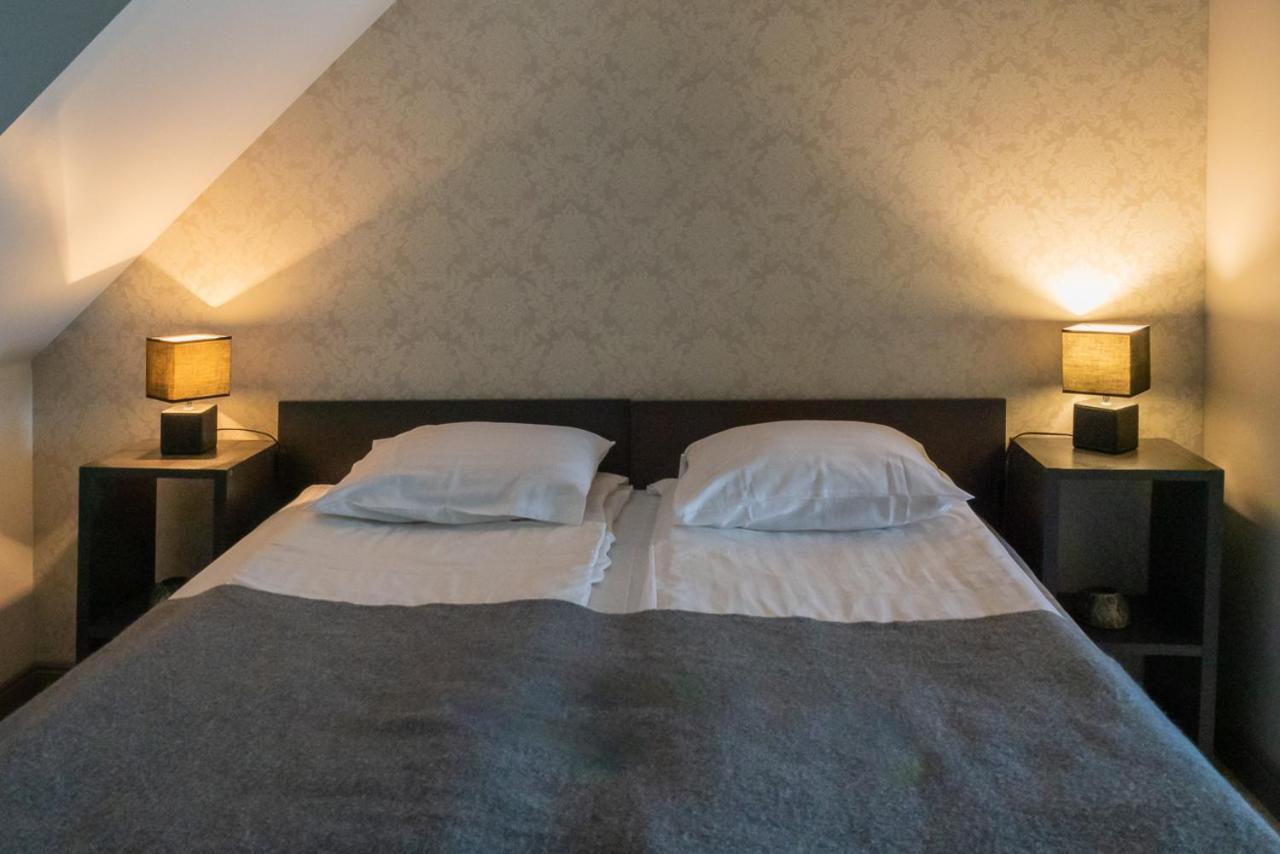 Dagen Haus Guesthouse Orjaku المظهر الخارجي الصورة